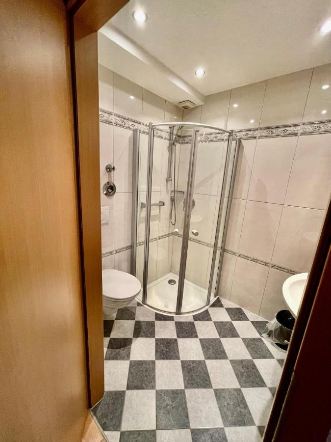 Apartment Fuer Vier Hannover Exteriör bild