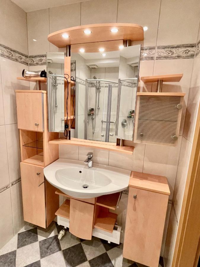 Apartment Fuer Vier Hannover Exteriör bild